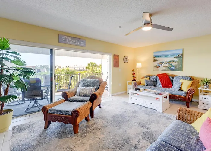 Ferienhaus Large Balcony & Water Views: Indian Shores Condo! Clearwater Beach