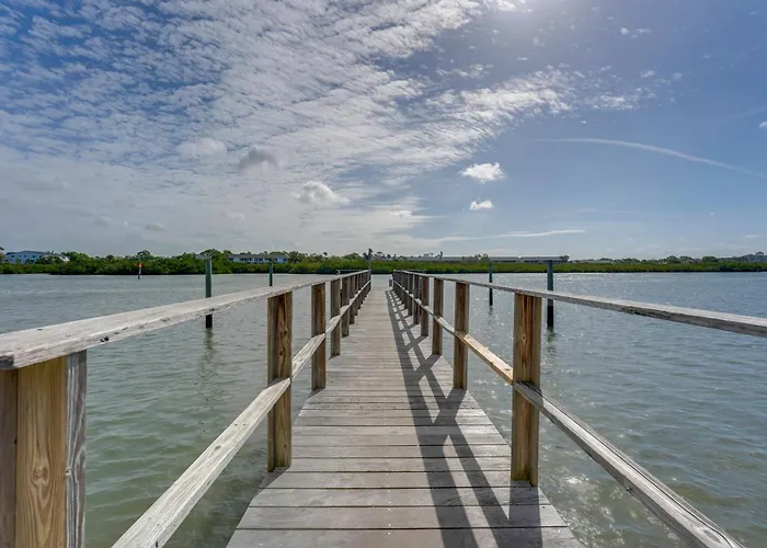 Ferienhaus Large Balcony & Water Views: Indian Shores Condo! Clearwater Beach
